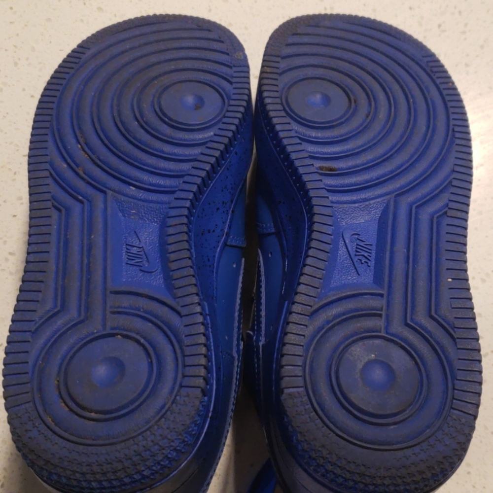 Custom Nikes - Picture 4 of 4